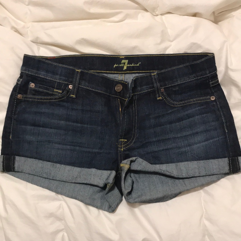 7 jean shorts, size 28- perfect for summer!